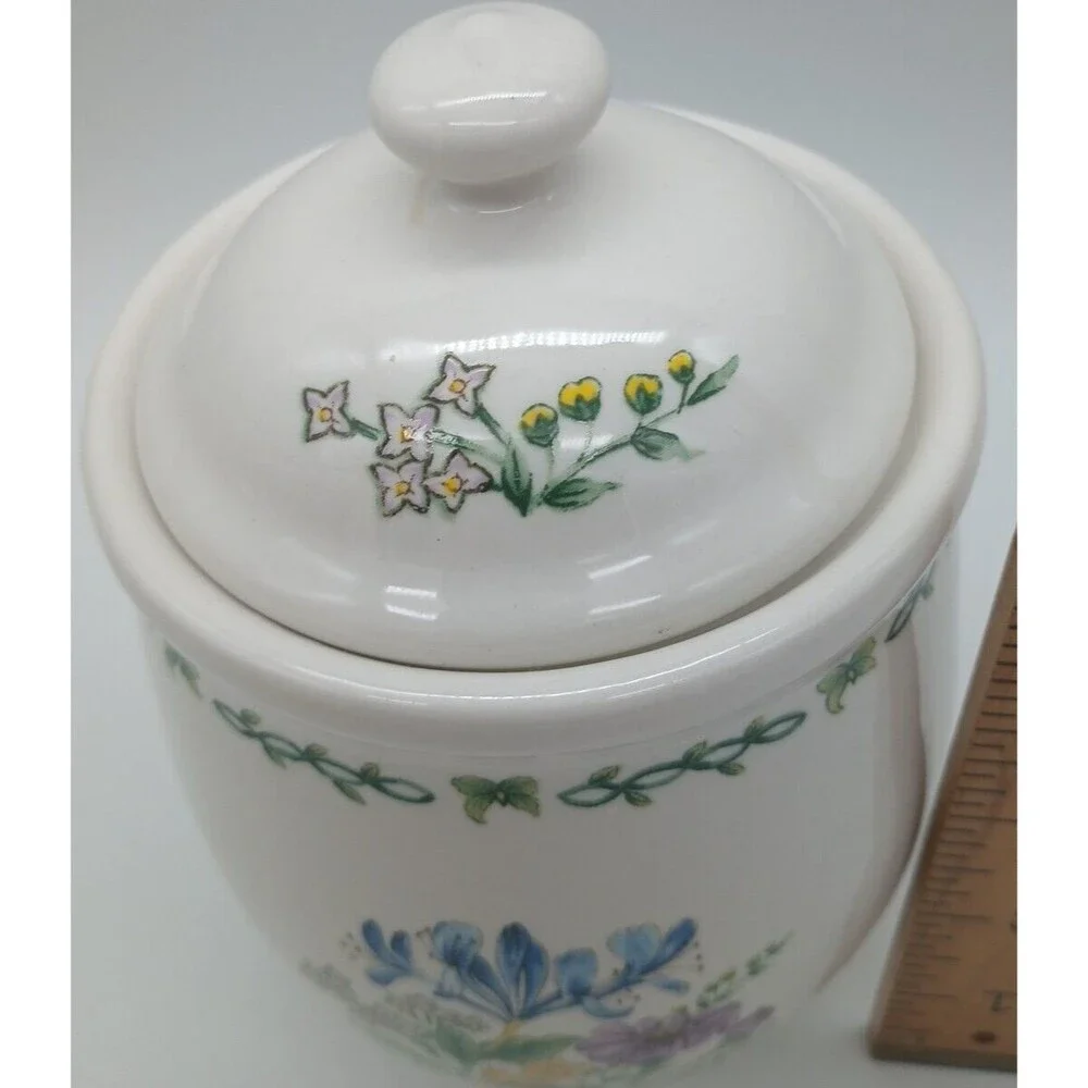 Thomson Floral Garden Small Canister Botanical Flowers Damaged